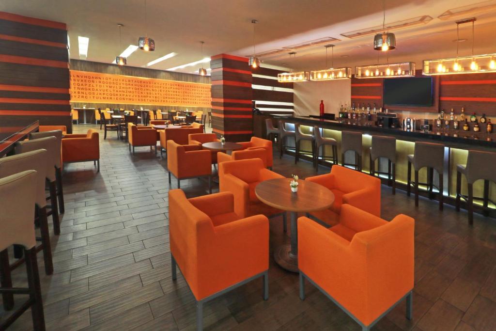 Wyndham Garden Guadalajara Acueducto Wyndham Garden Guadalajara Acueducto