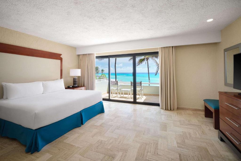 Wyndham Grand Cancun All Inclusive Resort & Villas Wyndham Grand Cancun All Inclusive Resort & Villas