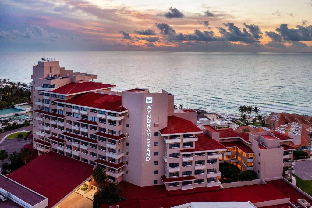 Wyndham Grand Cancun All Inclusive Resort & Villas Wyndham Grand Cancun All Inclusive Resort & Villas